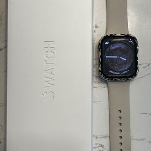 Apple Series 8 45mm Watch